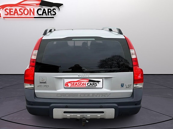 Volvo XC70 4 of 5
