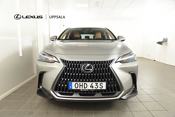 Lexus NX450h+ 5 of 17