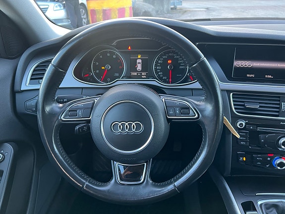 Audi A4 8 of 18