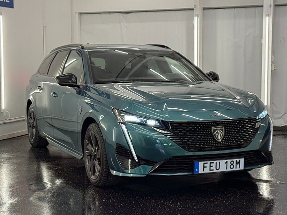 Peugeot 308 SW 3 of 5