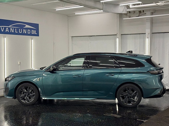 Peugeot 308 SW 4 of 5