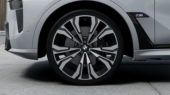 BMW X7 7 of 13
