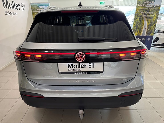 Volkswagen Tiguan 4 of 22