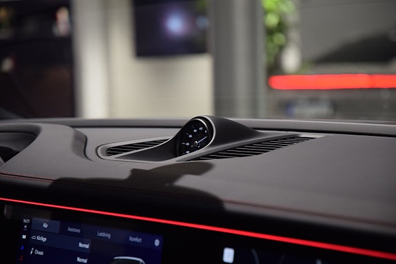 Porsche Macan GTS 18 of 21