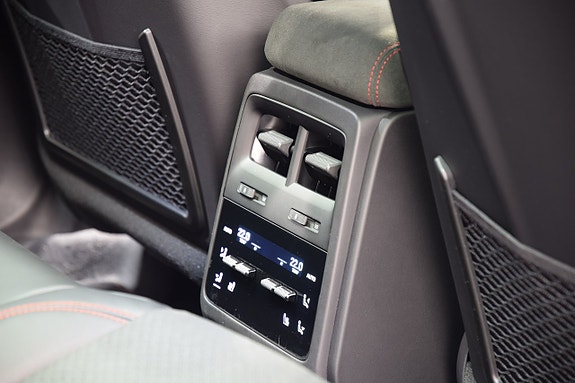 Porsche Macan GTS 15 of 21