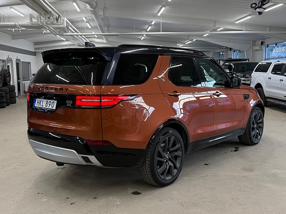 Land Rover Discovery 3 of 5