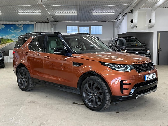 Land Rover Discovery 4 of 5