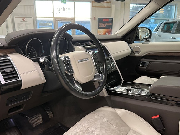 Land Rover Discovery 9 of 20