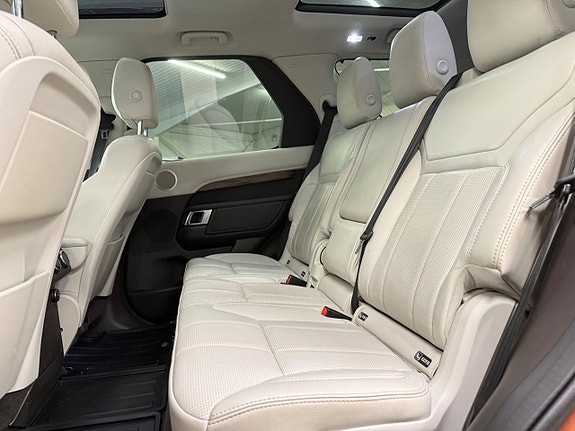 Land Rover Discovery 7 of 20
