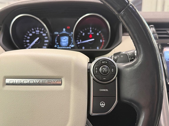 Land Rover Discovery 18 of 20