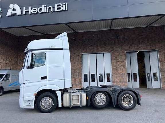 Mercedes-Benz Actros Gigaspace 6x2/2 Pusher 6 of 23