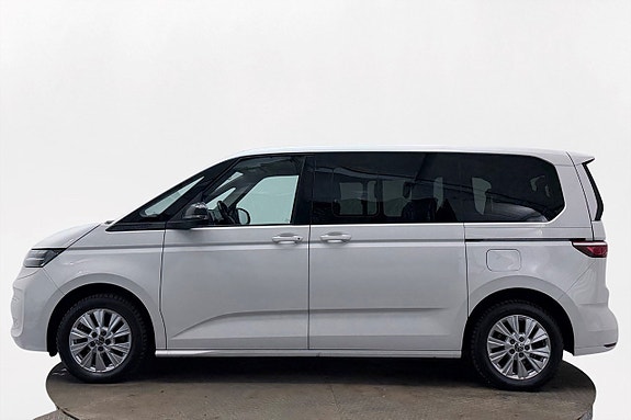 Volkswagen Multivan 10 of 30