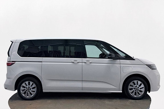 Volkswagen Multivan 5 of 5