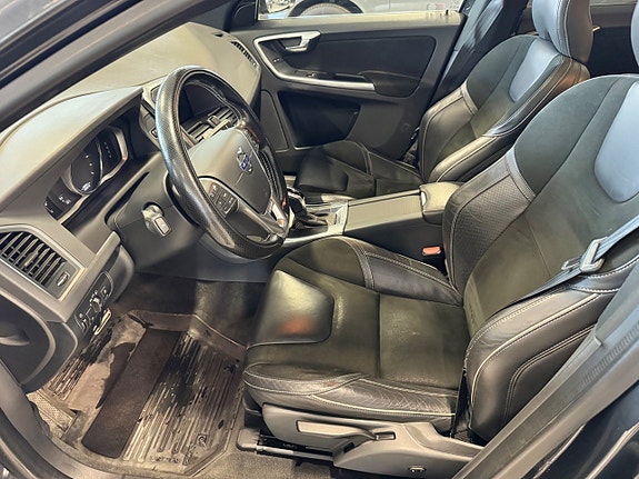 Volvo XC60 9 of 26