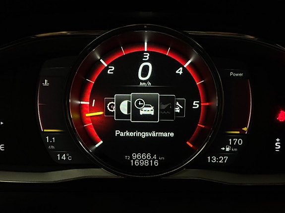 Volvo XC60 17 of 26