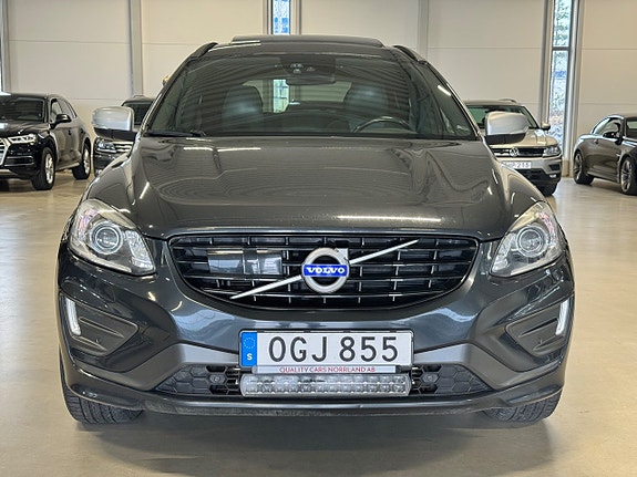 Volvo XC60 2 of 5