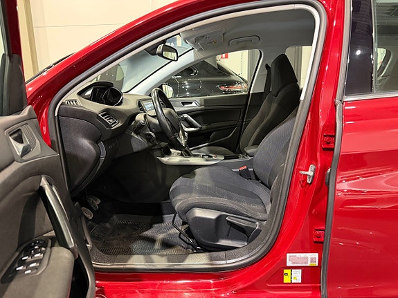Peugeot 308 20 of 23