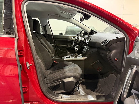 Peugeot 308 14 of 23