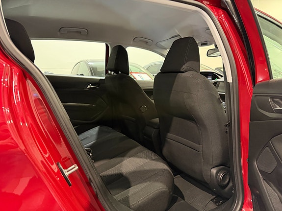 Peugeot 308 12 of 23