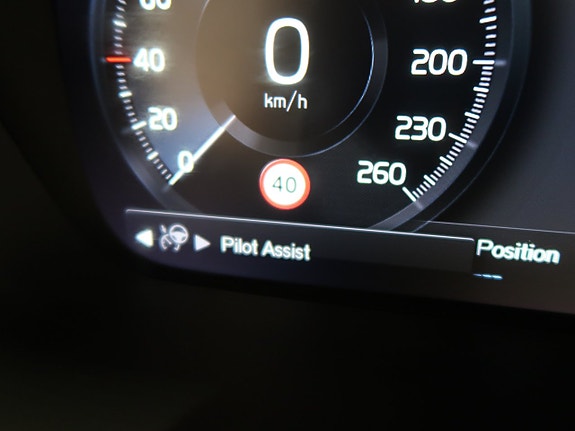 Volvo XC40 25 of 30