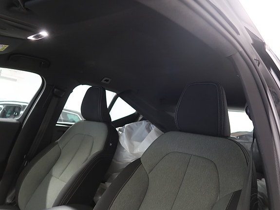 Volvo XC40 23 of 30
