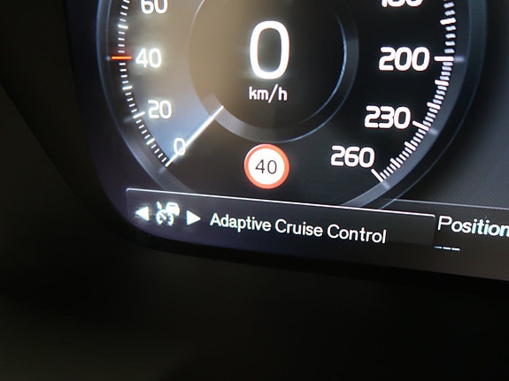 Volvo XC40 26 of 30