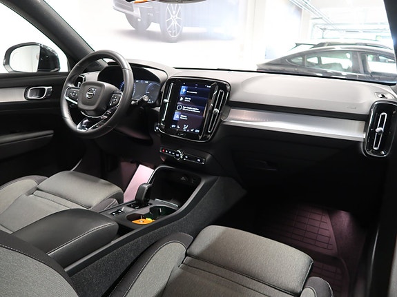 Volvo XC40 20 of 30