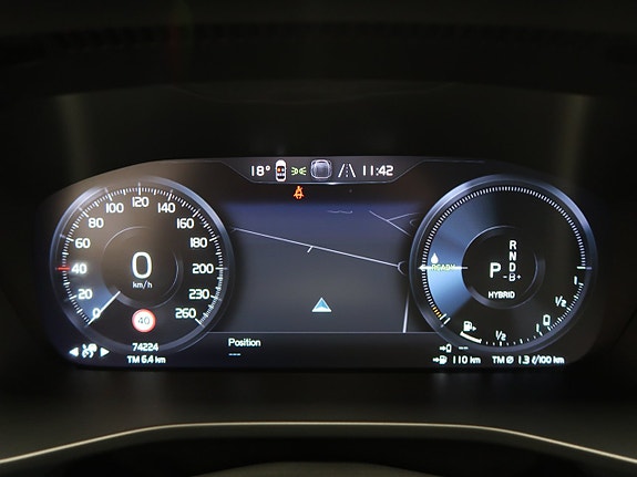 Volvo XC40 24 of 30