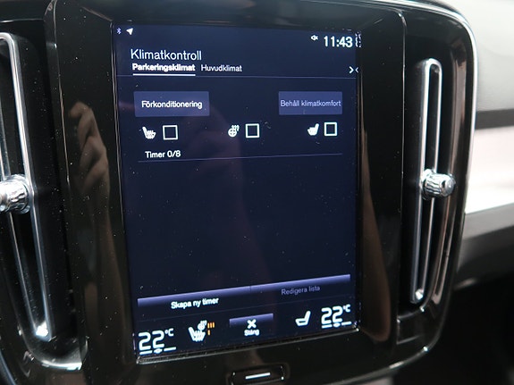 Volvo XC40 30 of 30