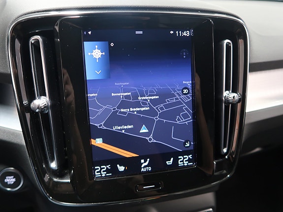 Volvo XC40 27 of 30