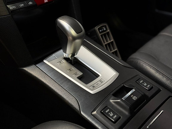 Subaru Outback 13 of 27