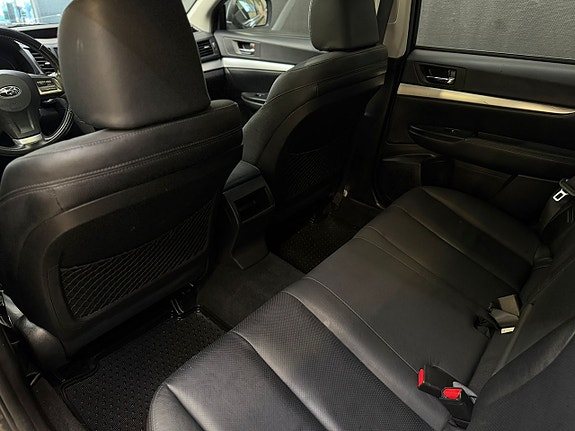 Subaru Outback 23 of 27