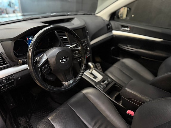Subaru Outback 7 of 27