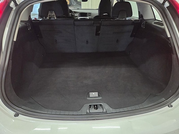 Volvo V60 8 of 10
