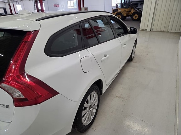 Volvo V60 6 of 10
