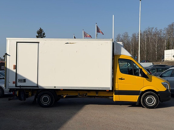 Mercedes-Benz Sprinter 319 3 of 18