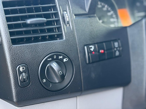 Mercedes-Benz Sprinter 319 12 of 18