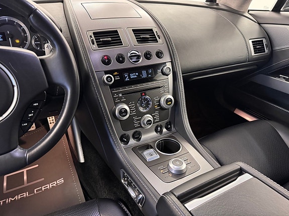 Aston Martin Rapide 6 of 18