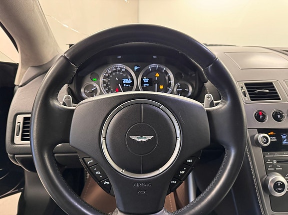 Aston Martin Rapide 5 of 5