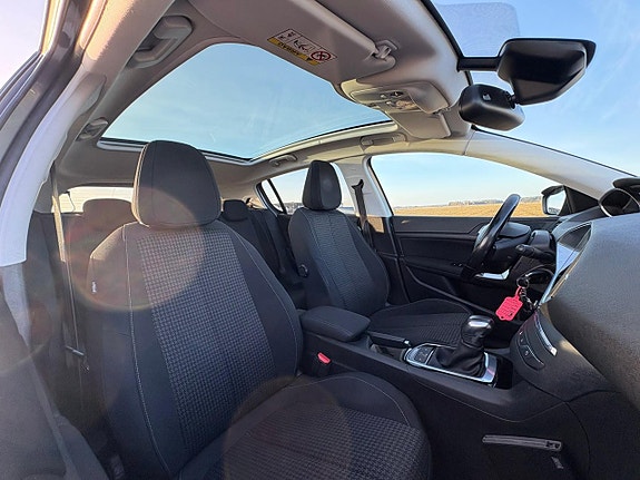 Peugeot 308 13 of 22