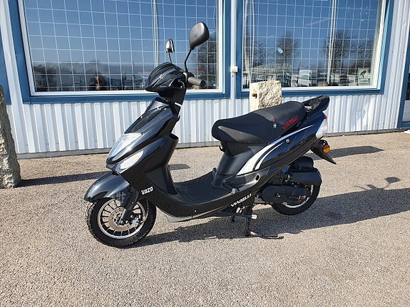 Viarelli Enzo klass 2. Nyservad