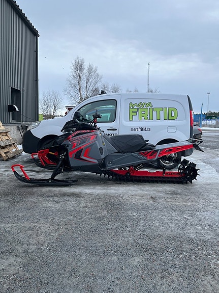 Arctic Cat M 8000 Hardcore 153"