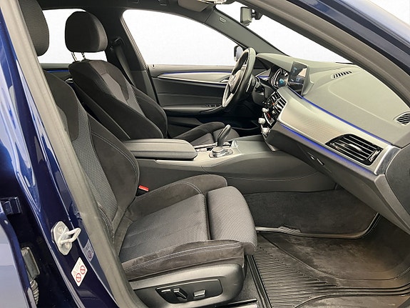 BMW 530e 28 of 30