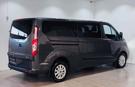 Ford Transit Custom 21 of 21