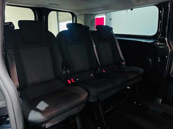 Ford Transit Custom 9 of 21
