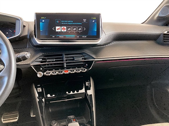 Peugeot e-208 13 of 19