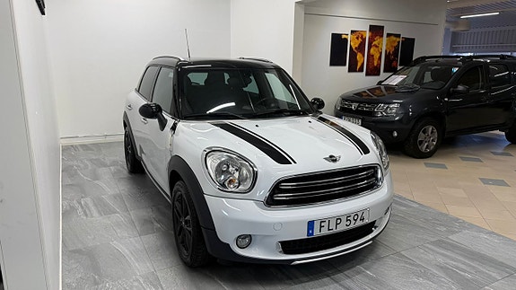 MINI Countryman Cooper 3 of 5