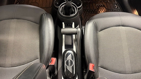 MINI Countryman Cooper 7 of 13
