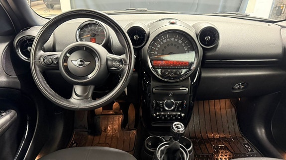 MINI Countryman Cooper 11 of 13