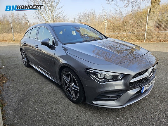 Mercedes-Benz CLA200 3 of 5